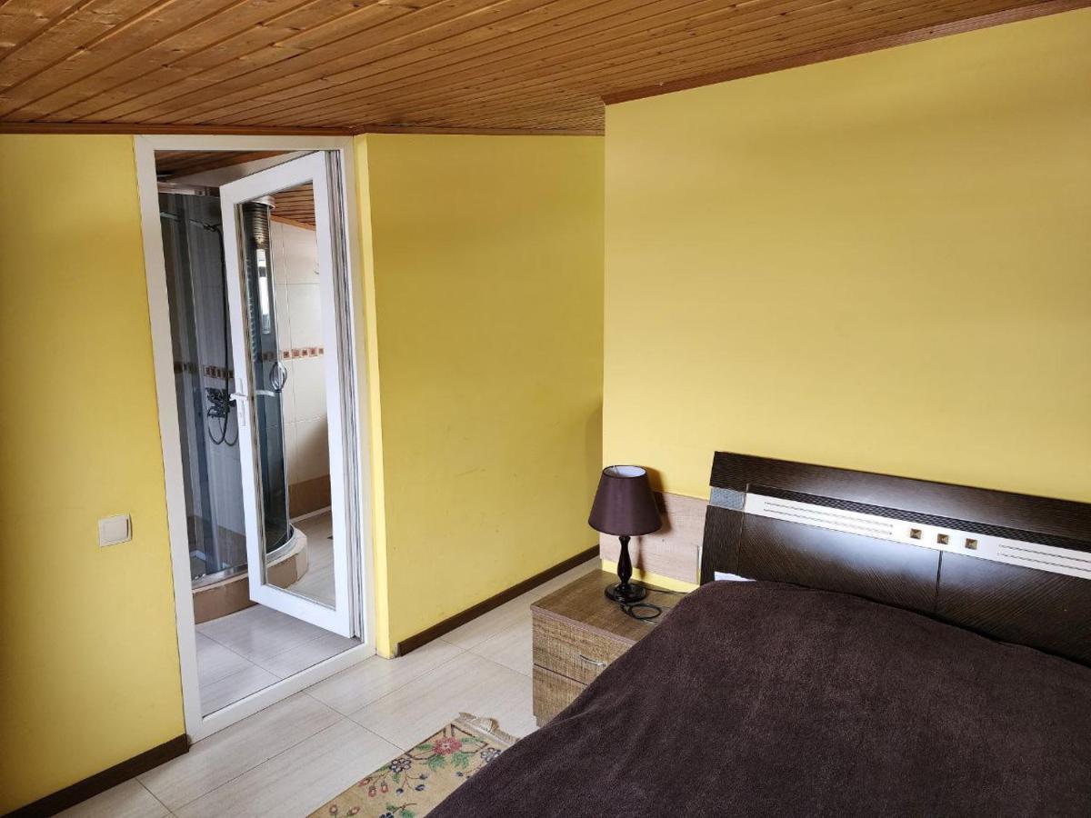 Apart-Hotel Gala In The Center Of Tbilisi Room photo